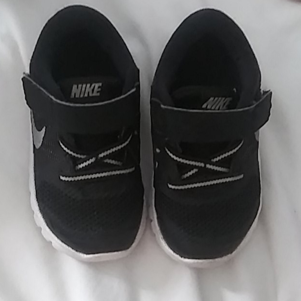 Boys Nike